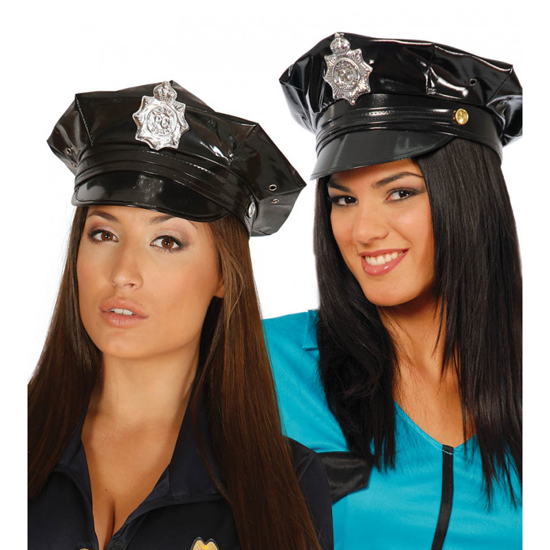 Gorra de policía con placa